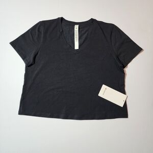 Lululemon Black Love V-Neck Hip Length Shirt Sz 10
